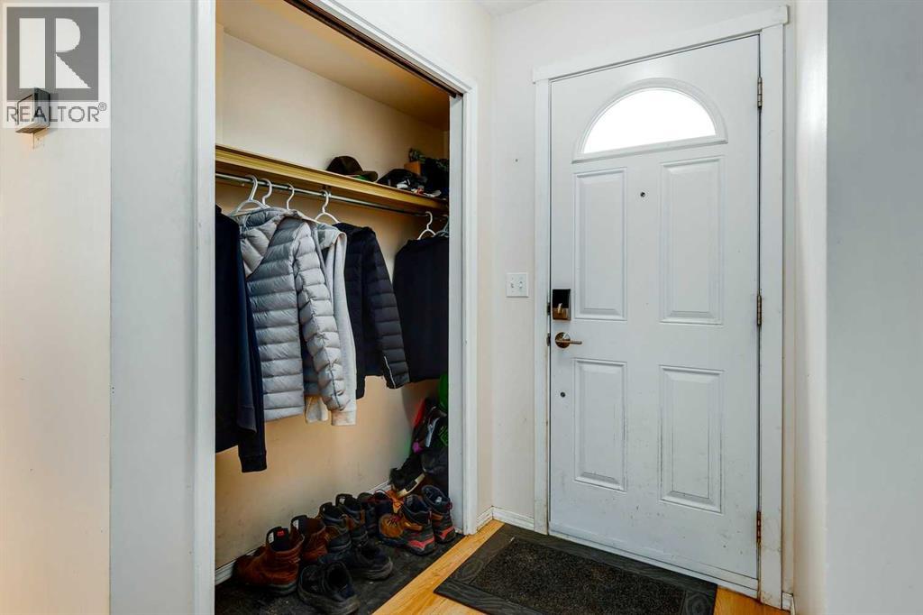 Single Family House for Sale in   Bracewood Drive SW Braeside Calgary 