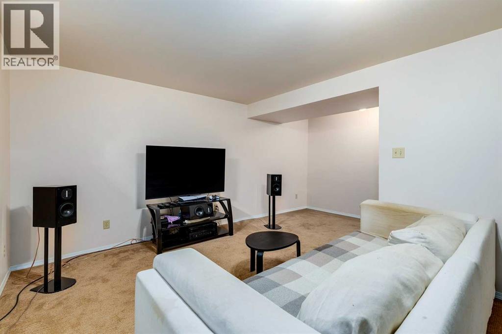 Single Family House for Sale in   Bracewood Drive SW Braeside Calgary 