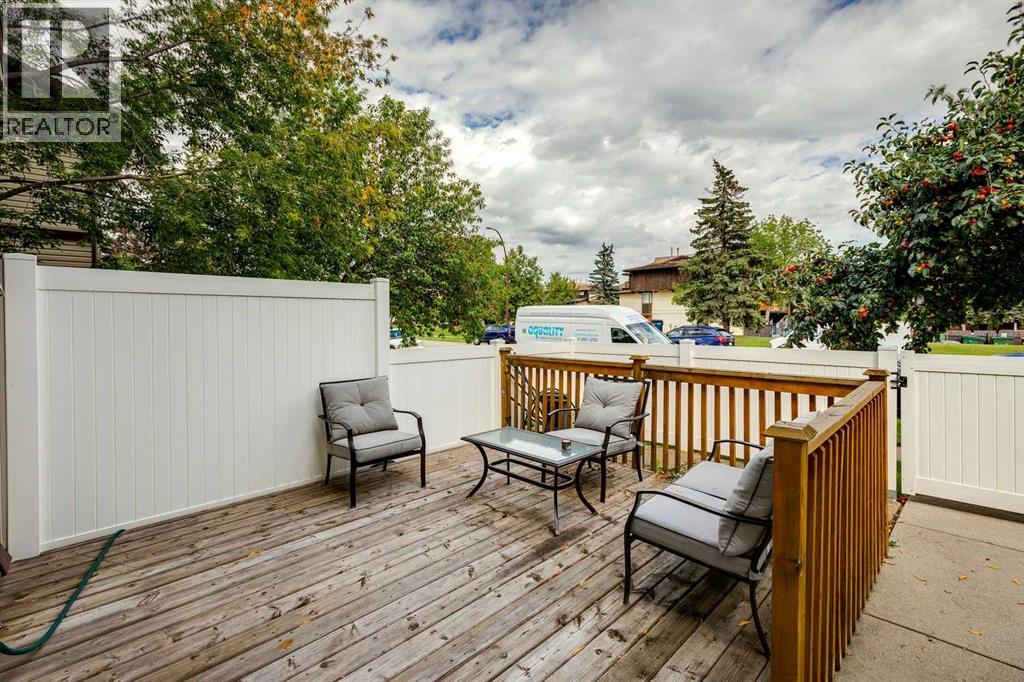 Single Family House for Sale in   Bracewood Drive SW Braeside Calgary 