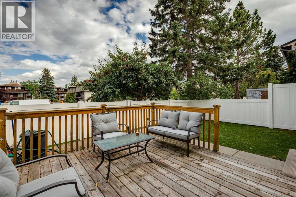Single Family House for Sale in   Bracewood Drive SW Braeside Calgary 