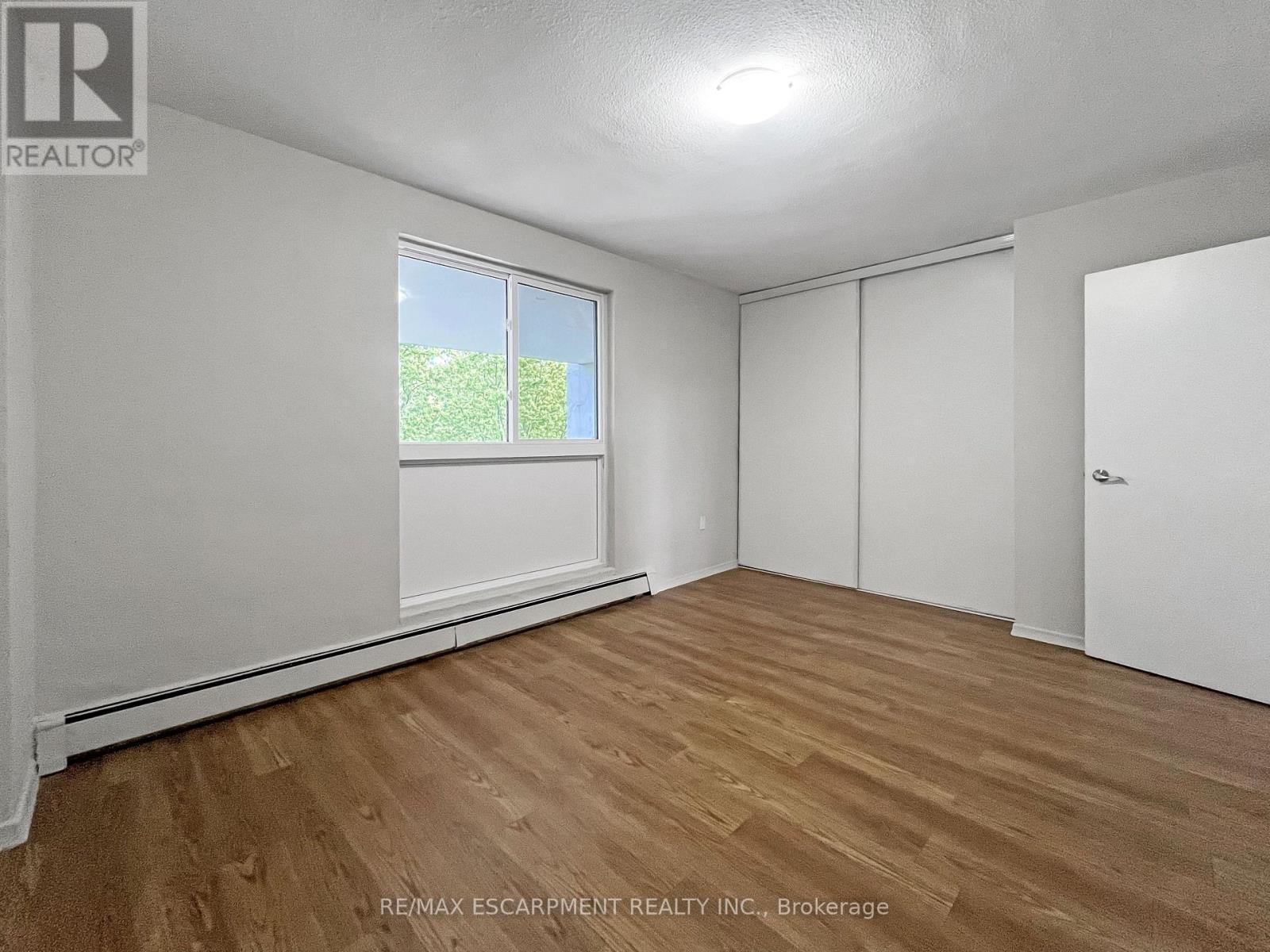 Photo 10 of 315 350 Quigley Road, Hamilton ON