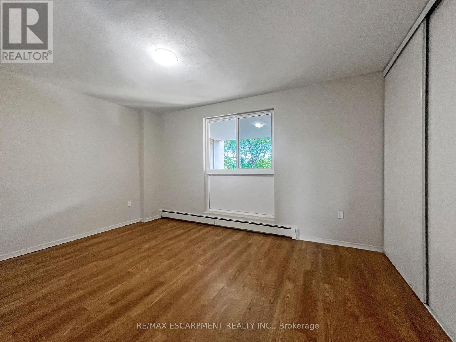Photo 3 of 315 350 Quigley Road, Hamilton ON