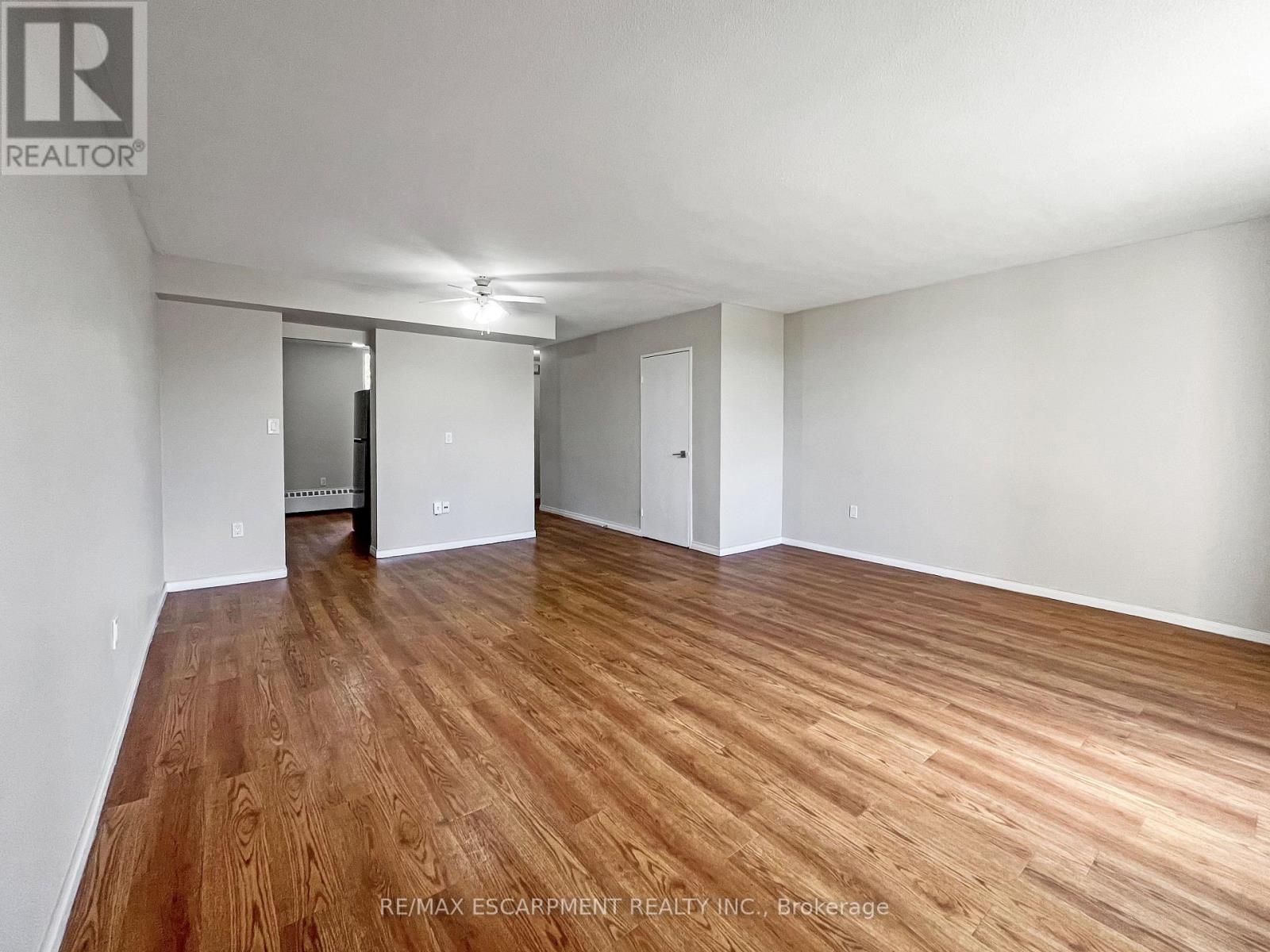 Photo 15 of 315 350 Quigley Road, Hamilton ON