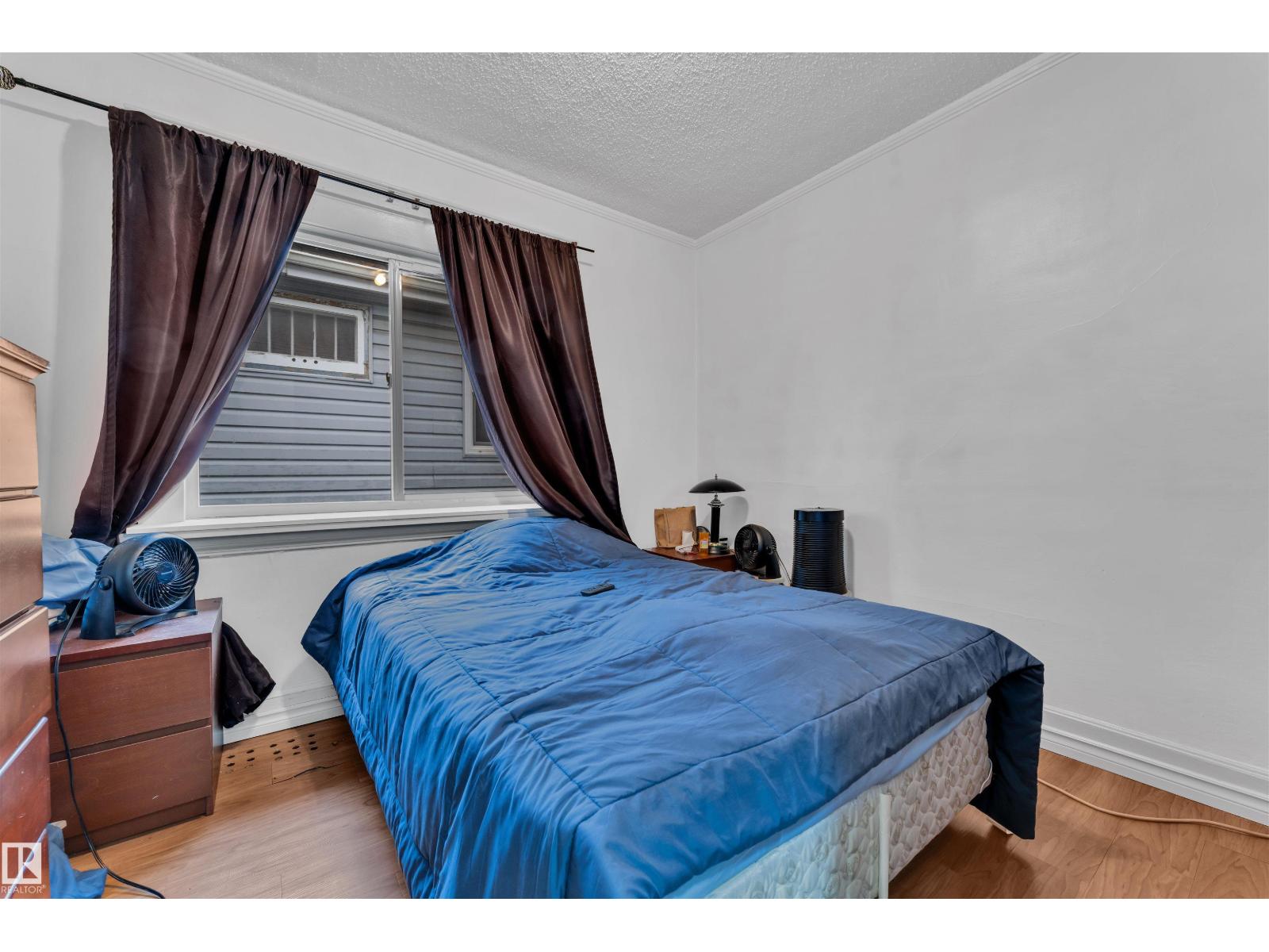 Photo 18 of 11725 97 St Nw, Edmonton AB