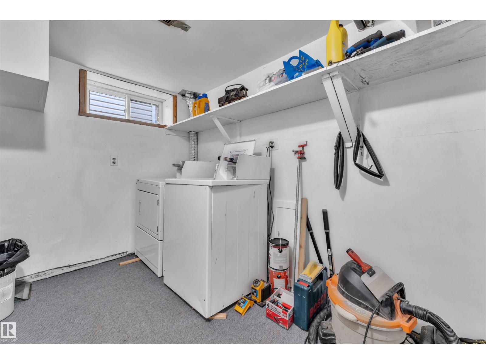 Photo 21 of 11725 97 St Nw, Edmonton AB