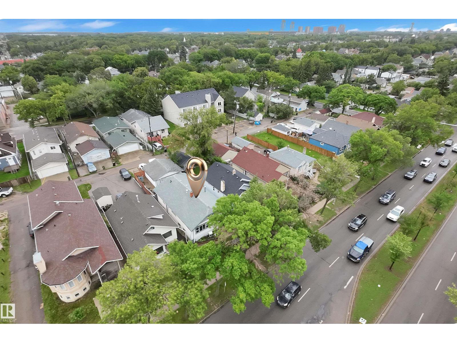 Photo 34 of 11725 97 St Nw, Edmonton AB