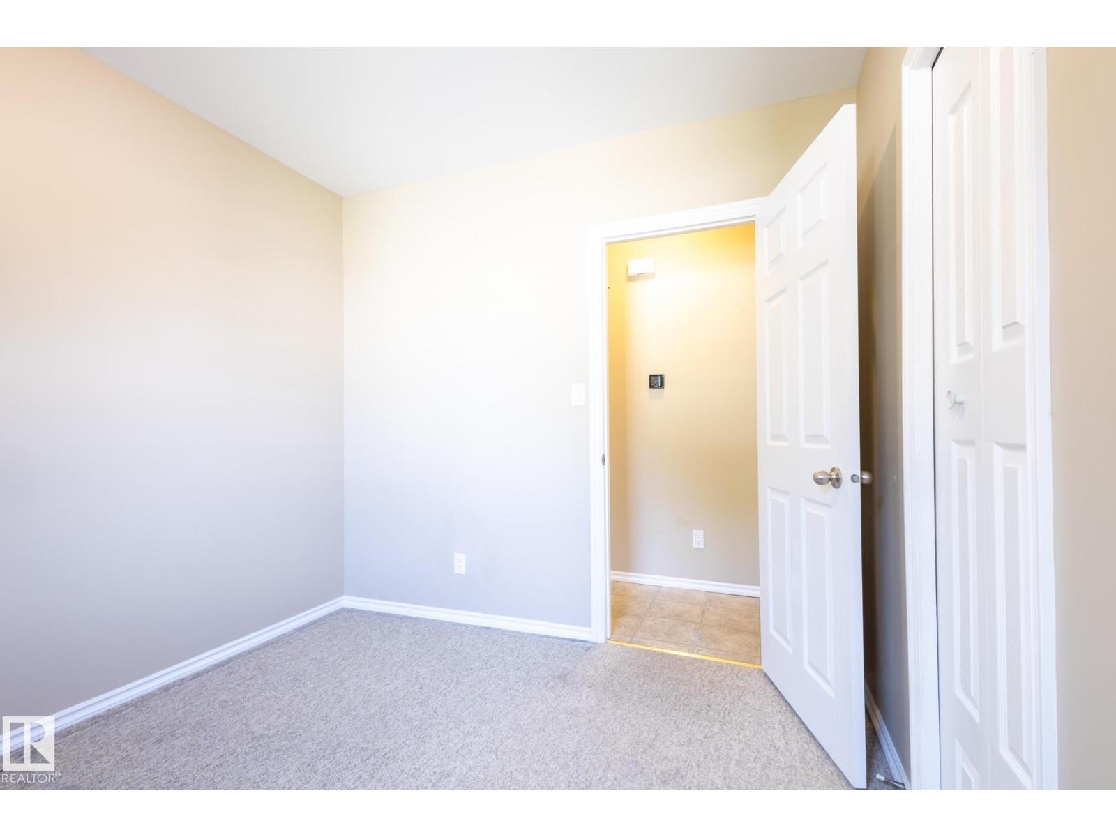 Photo 18 of 12021 67 St Nw, Edmonton AB