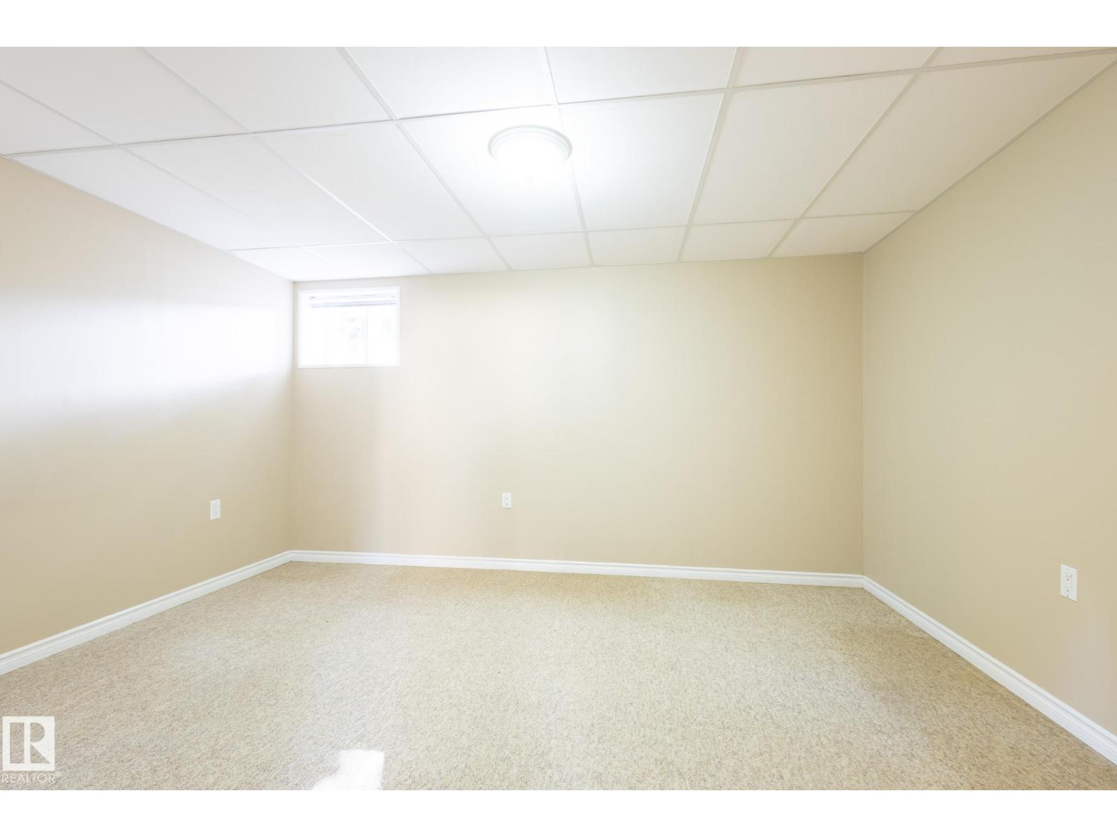 Photo 42 of 12021 67 St Nw, Edmonton AB