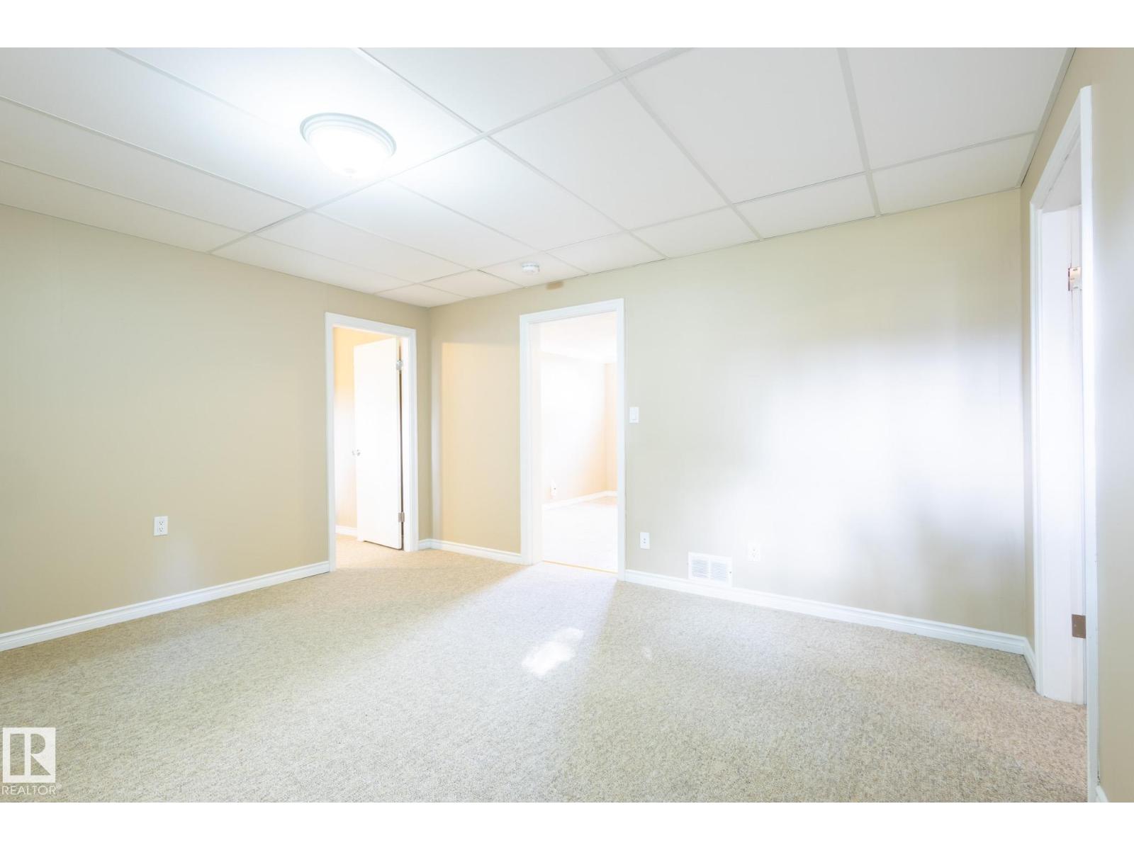 Photo 44 of 12021 67 St Nw, Edmonton AB