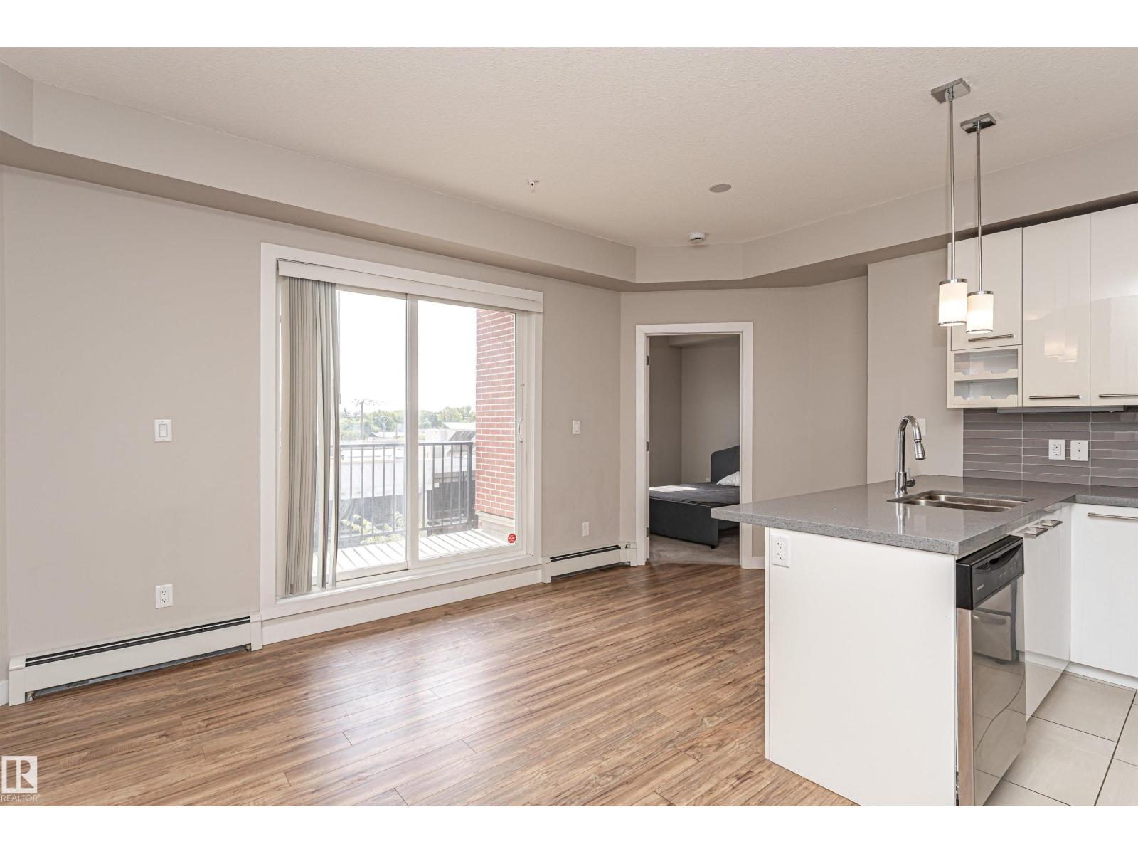 Photo 15 of 313 10418 81 Av Nw, Edmonton AB