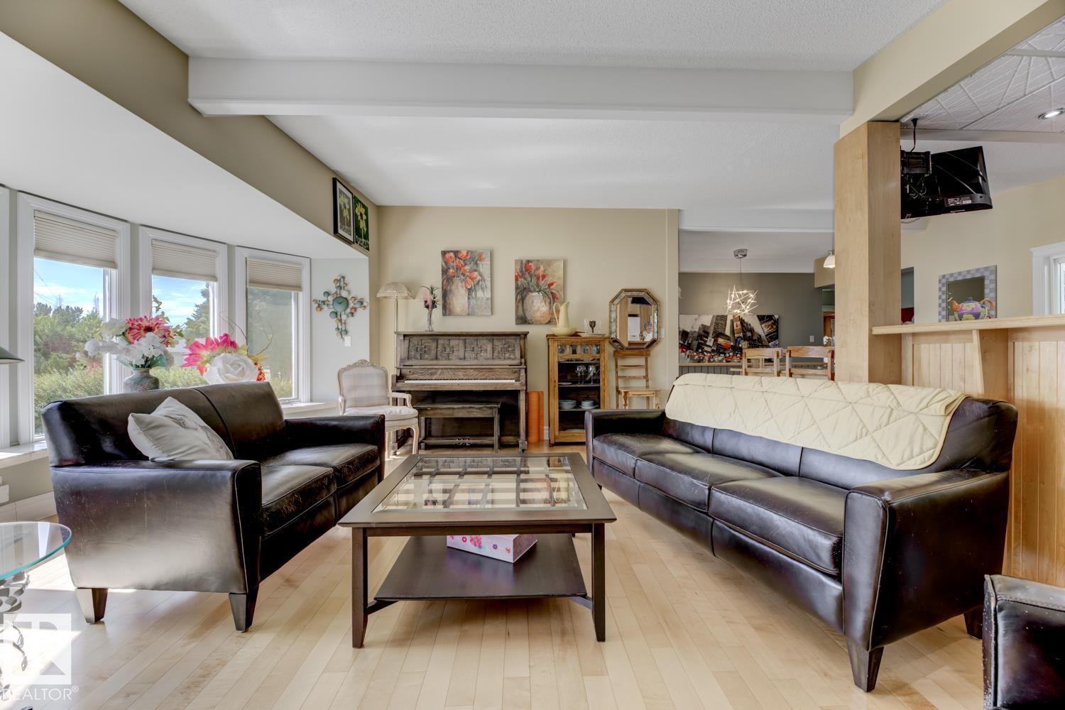 Photo 14 of 11712 136 Av Nw, Edmonton AB
