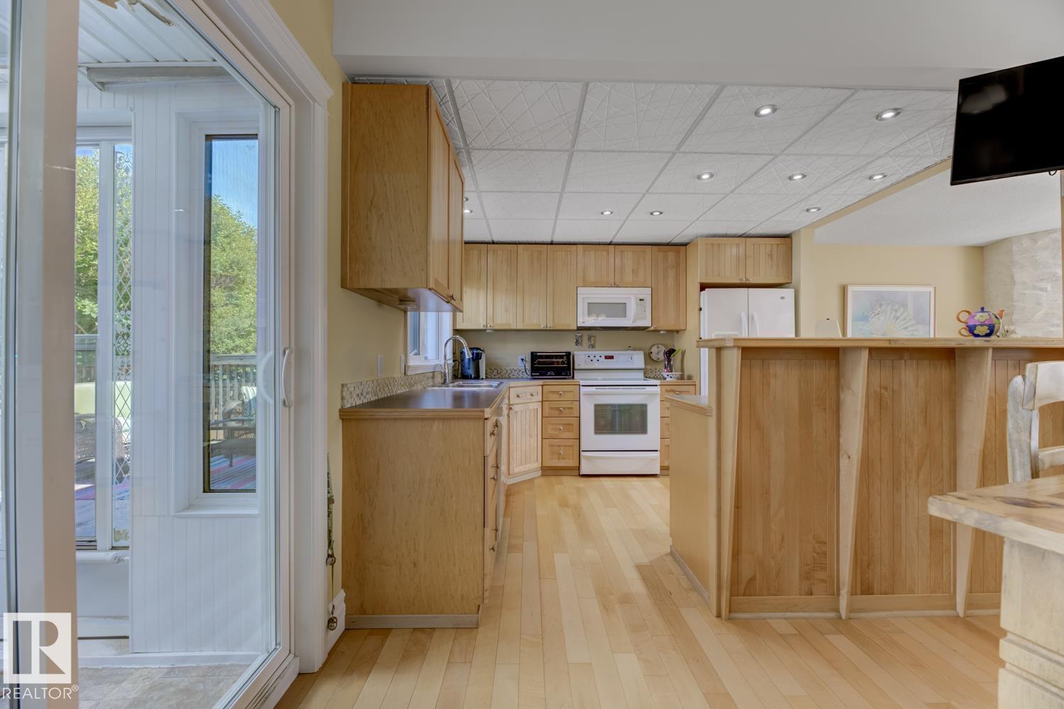 Photo 22 of 11712 136 Av Nw, Edmonton AB
