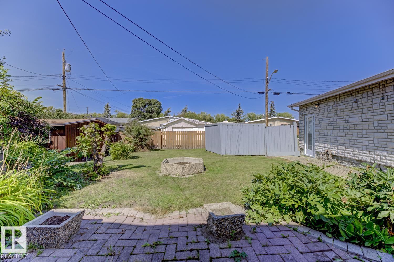 Photo 40 of 11712 136 Av Nw, Edmonton AB