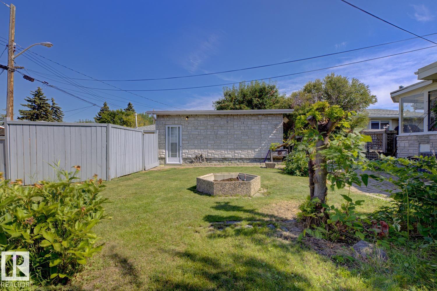 Photo 43 of 11712 136 Av Nw, Edmonton AB