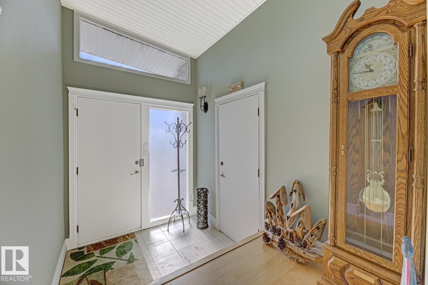 Photo 5 of 11712 136 Av Nw, Edmonton AB