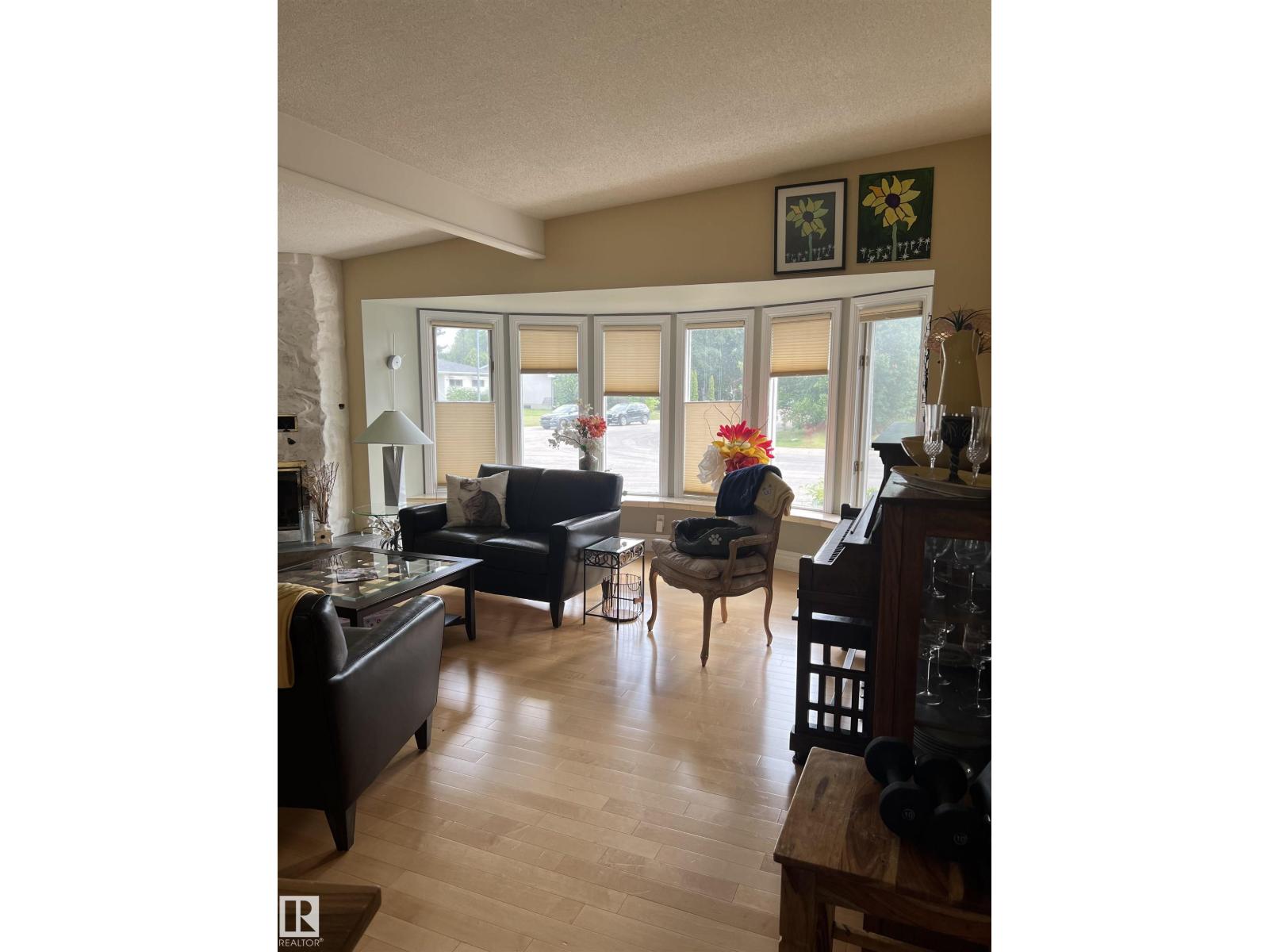 Photo 68 of 11712 136 Av Nw, Edmonton AB