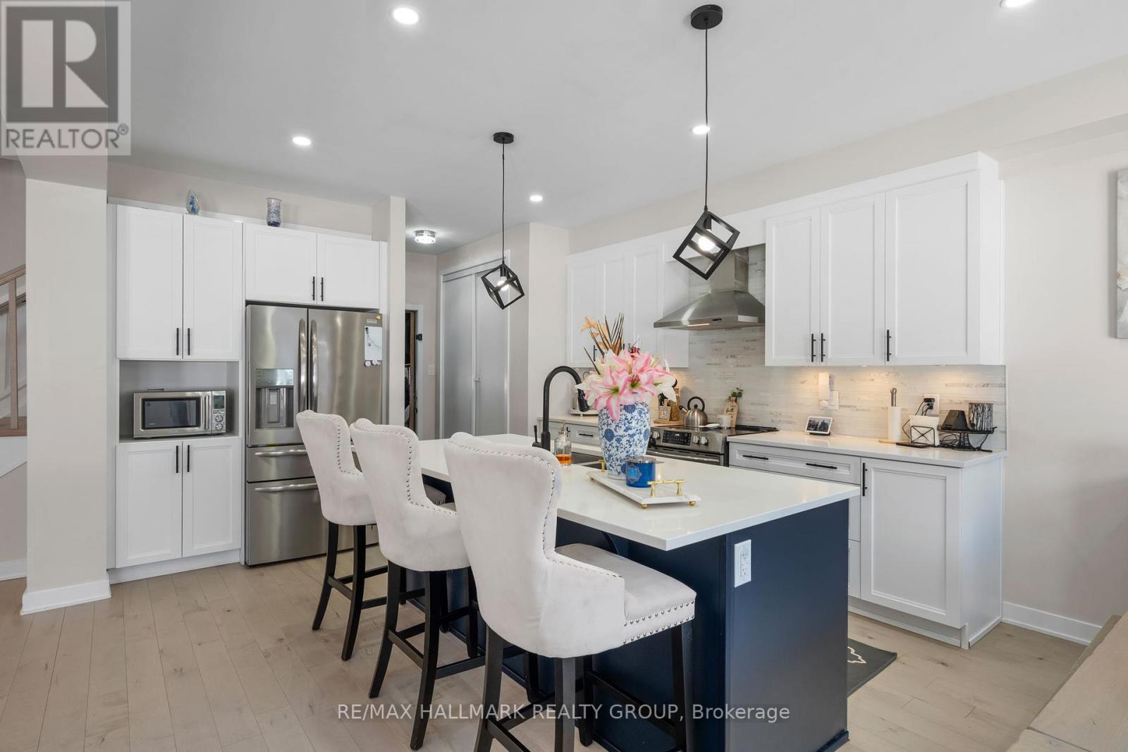 Photo 15 of 1015 Keeper Heights, Ottawa ON