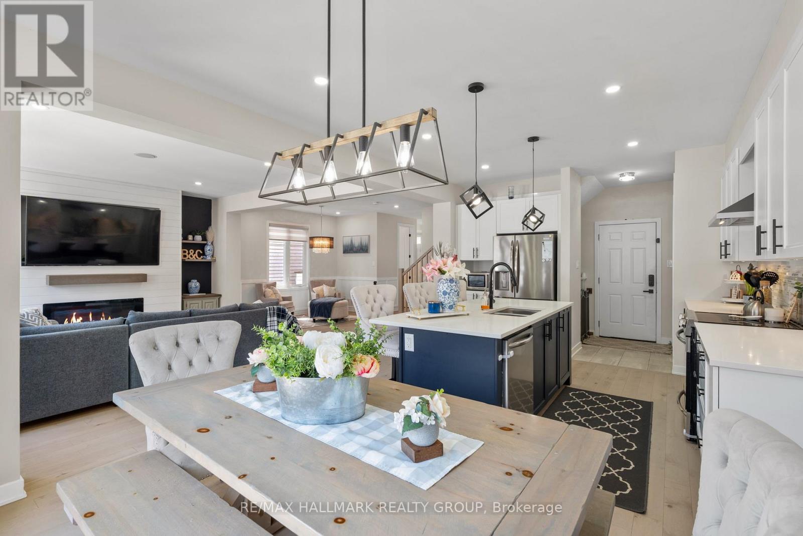 Photo 17 of 1015 Keeper Heights, Ottawa ON