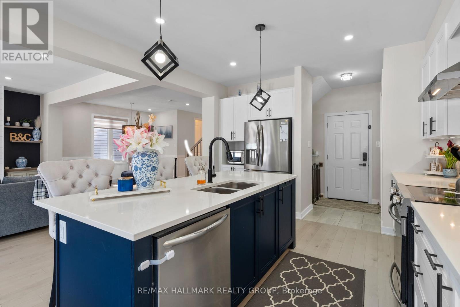 Photo 19 of 1015 Keeper Heights, Ottawa ON