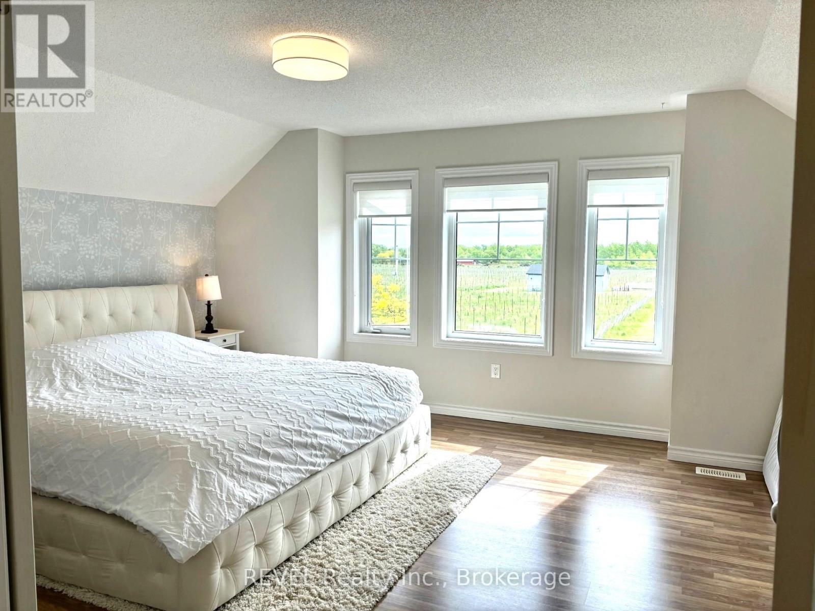 Photo 21 of 316 Concession 3 Road, Niagaraonthelake ON