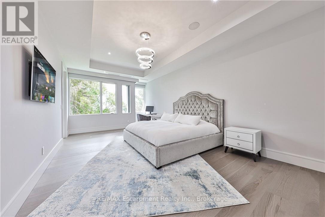 Photo 27 of 2250 Chancery Lane W, Oakville ON