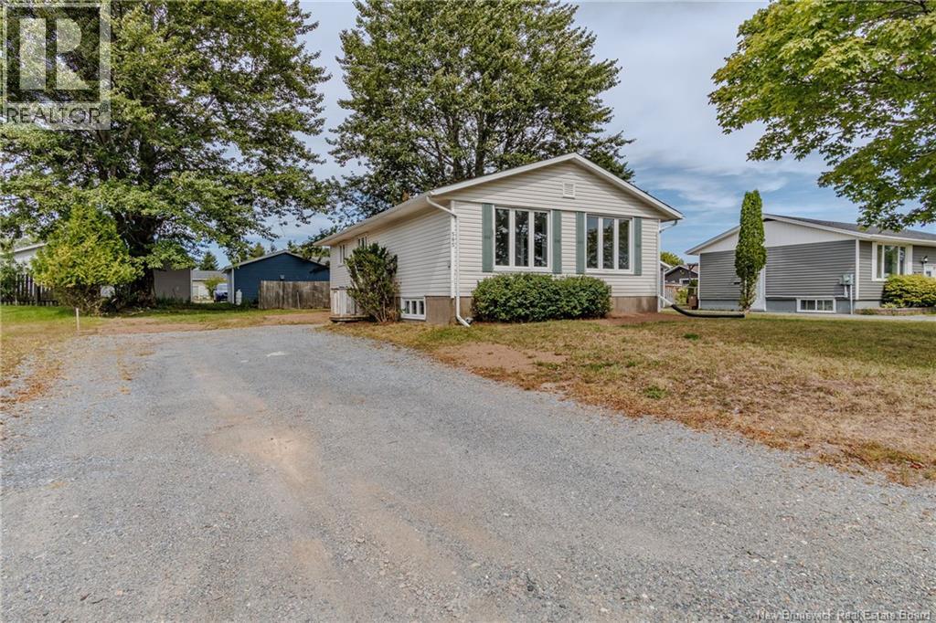 Photo 3 of 585 Bonita Avenue, Saint John NB