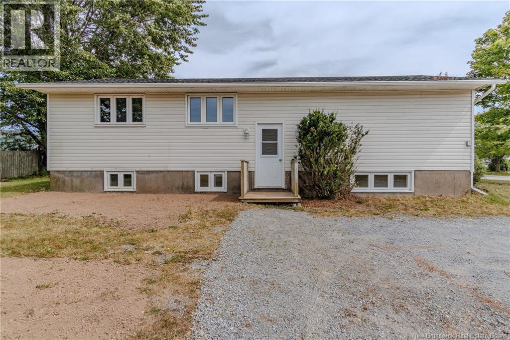 Photo 4 of 585 Bonita Avenue, Saint John NB