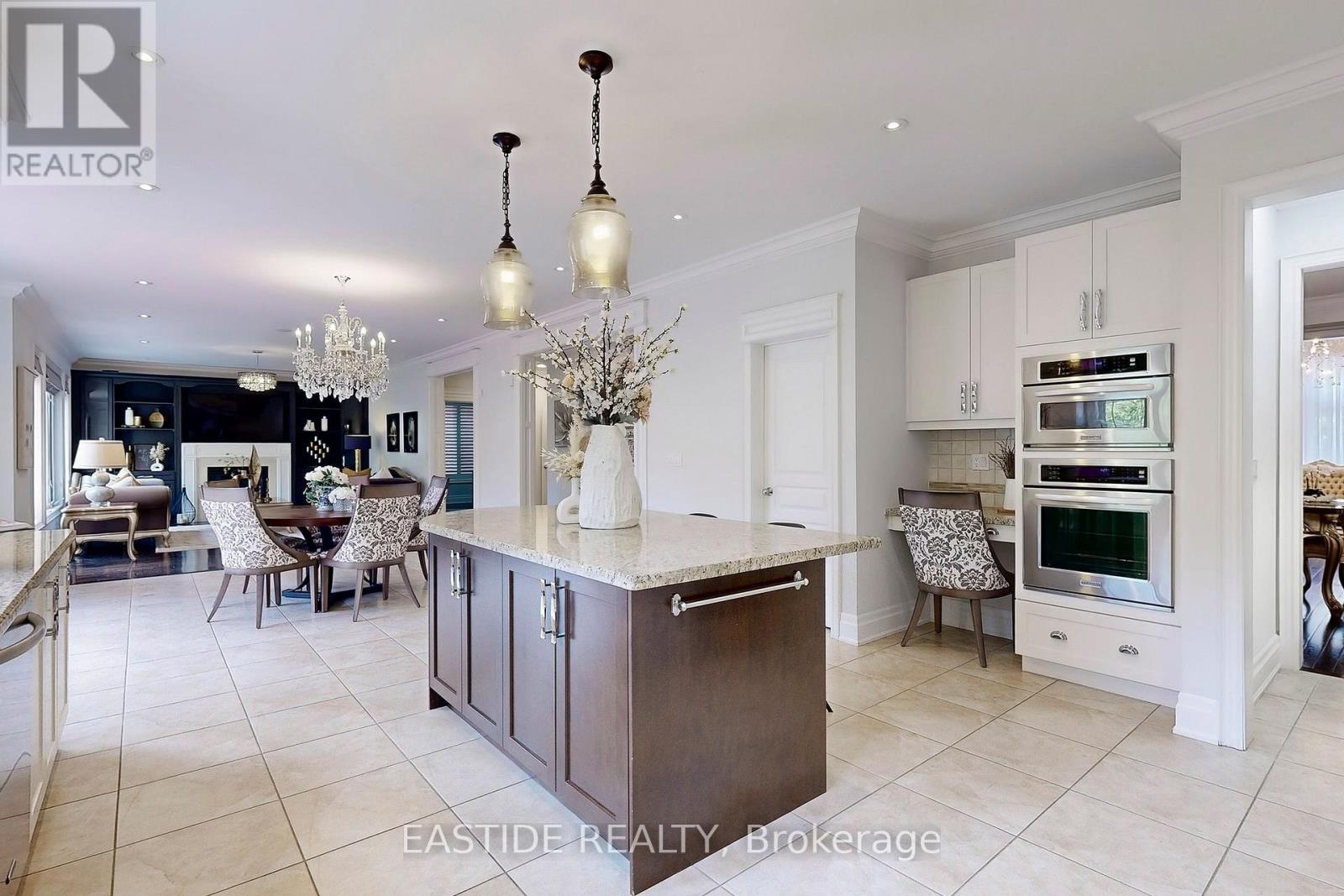 Photo 13 of 176 Upper Post Road, Vaughan ON