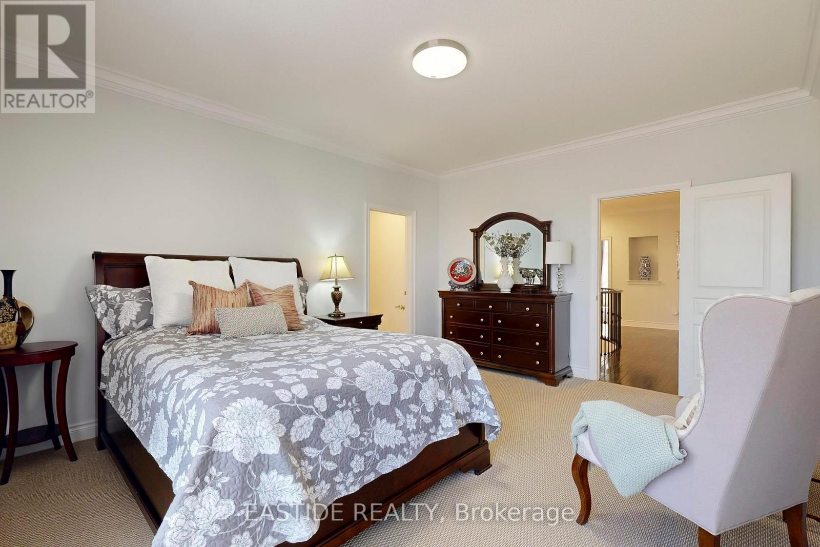 Photo 31 of 176 Upper Post Road, Vaughan ON