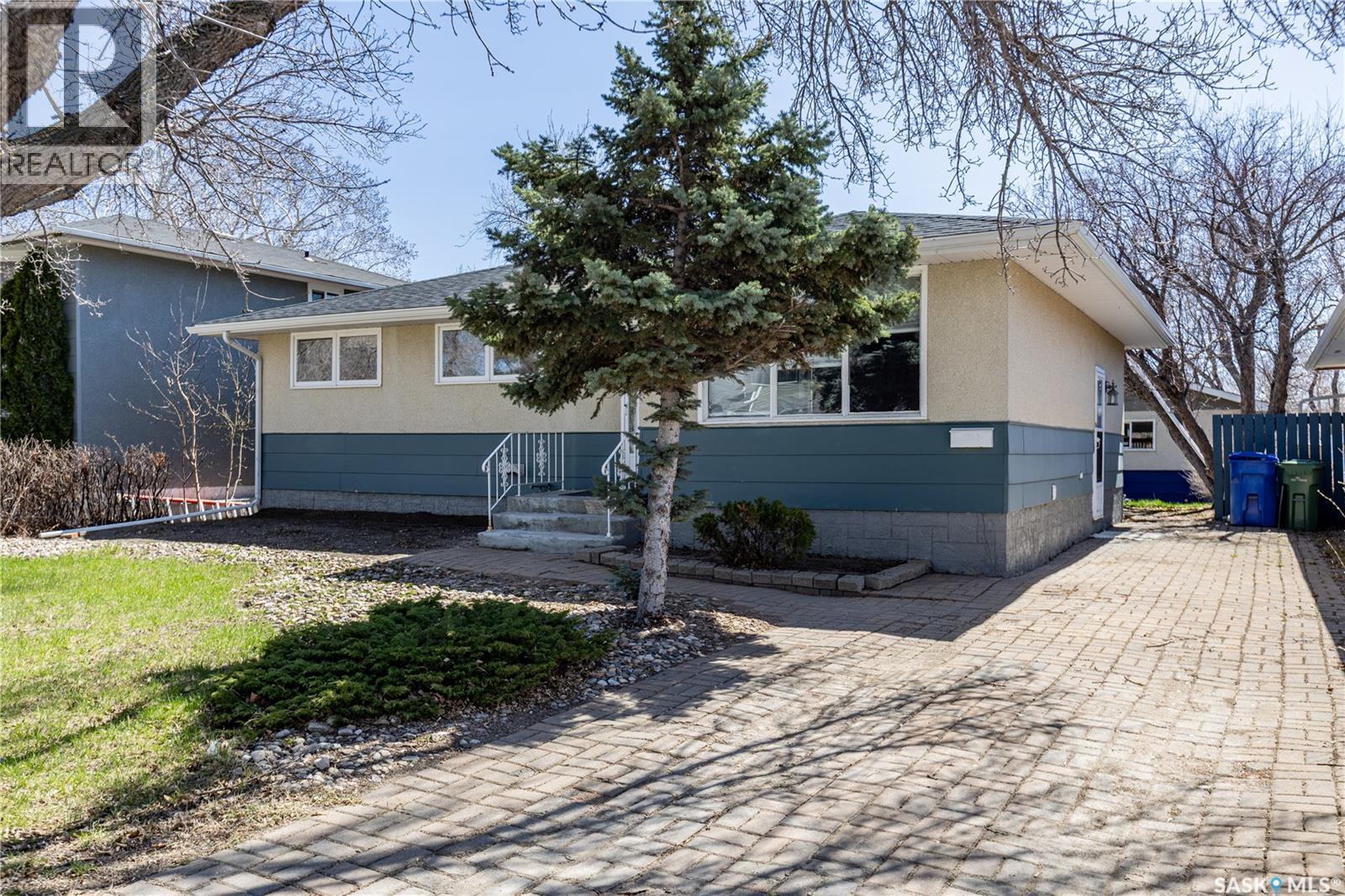 Photo 32 of 39 Fuhrmann Crescent, Regina SK
