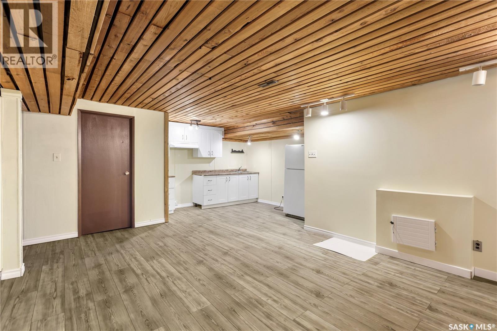 Photo 13 of 39 Fuhrmann Crescent, Regina SK