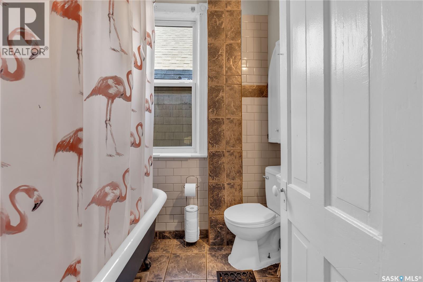 Photo 17 of 2152 Rae Street, Regina SK
