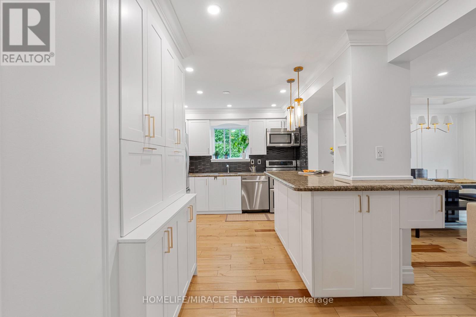 Photo 12 of 4216 Sunflower Drive, Mississauga ON