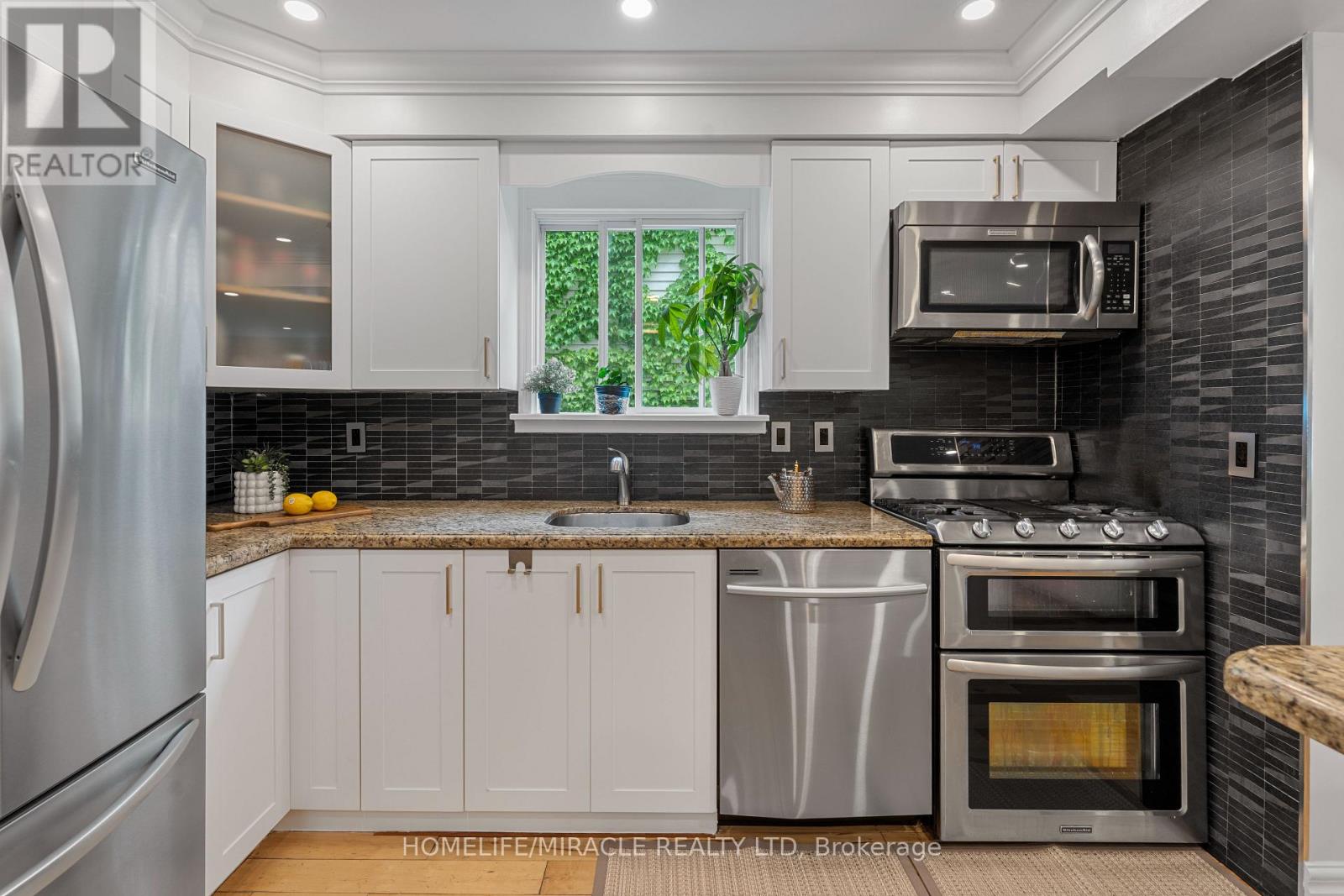 Photo 14 of 4216 Sunflower Drive, Mississauga ON