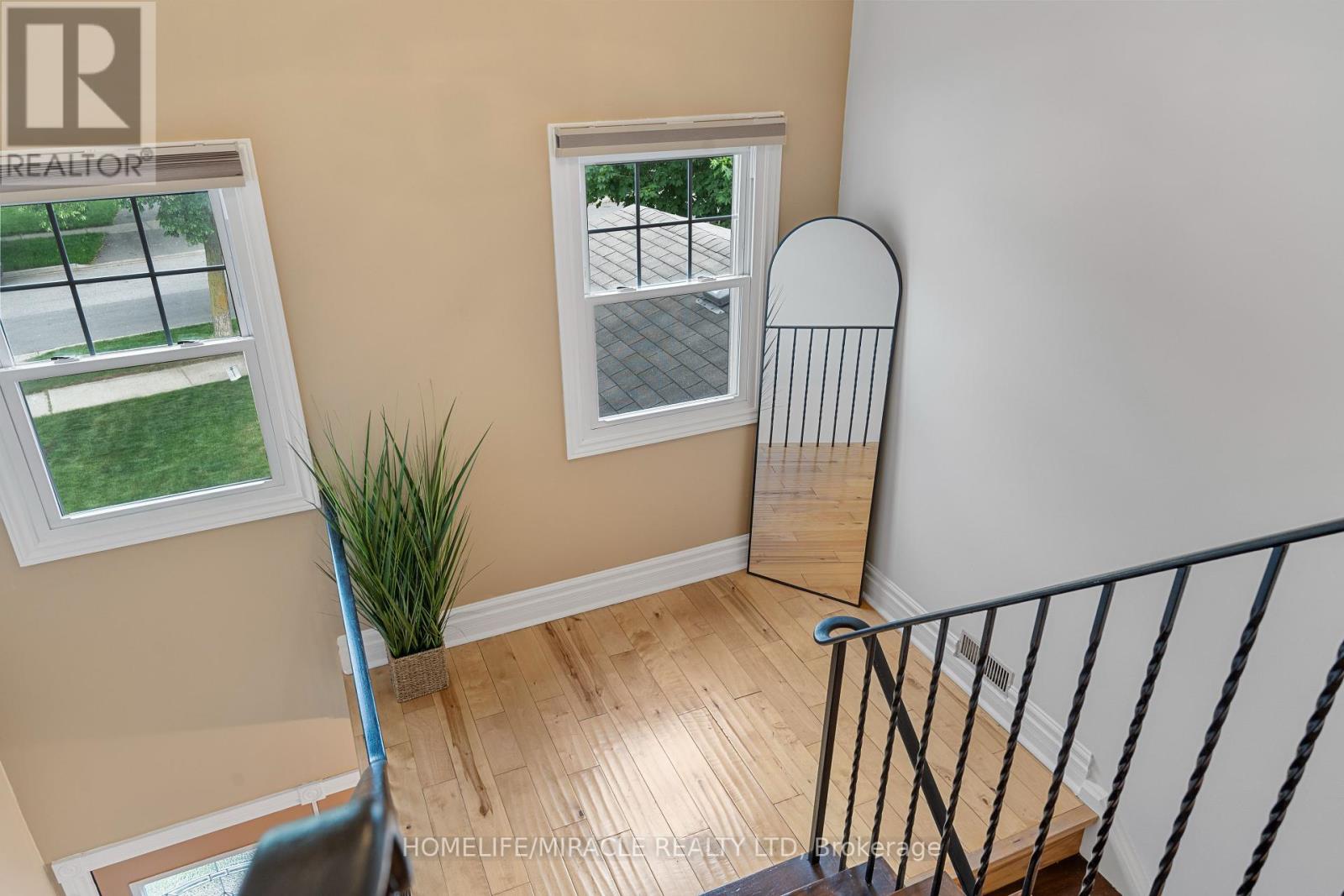 Photo 21 of 4216 Sunflower Drive, Mississauga ON