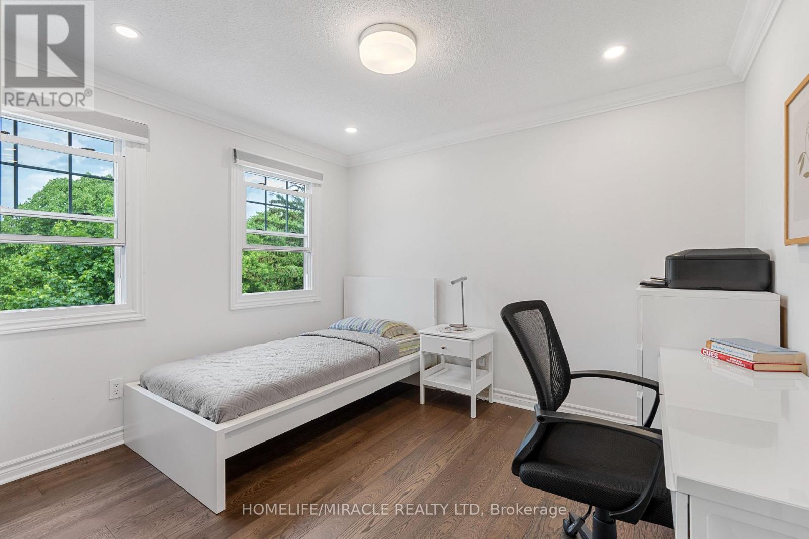 Photo 23 of 4216 Sunflower Drive, Mississauga ON