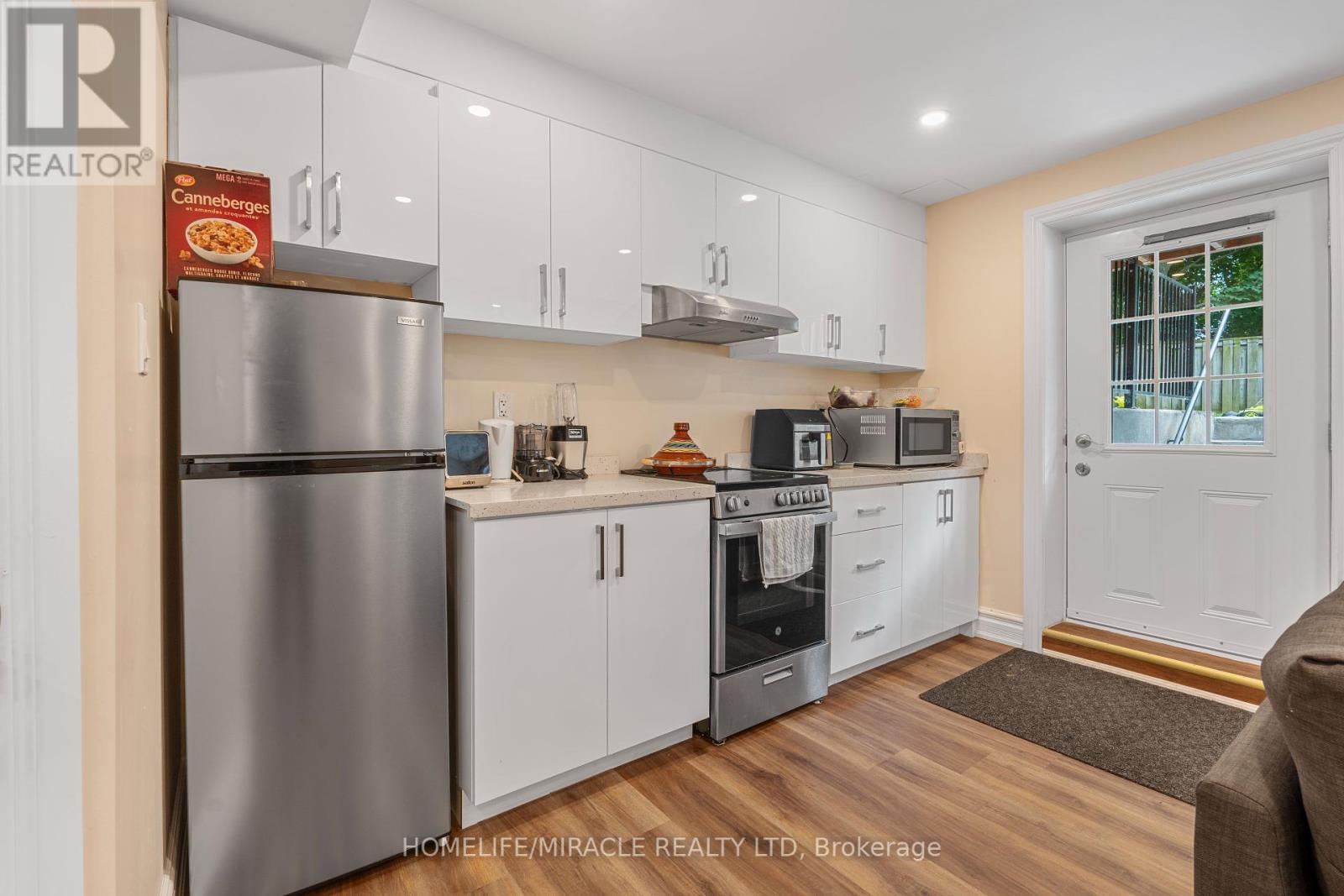 Photo 35 of 4216 Sunflower Drive, Mississauga ON