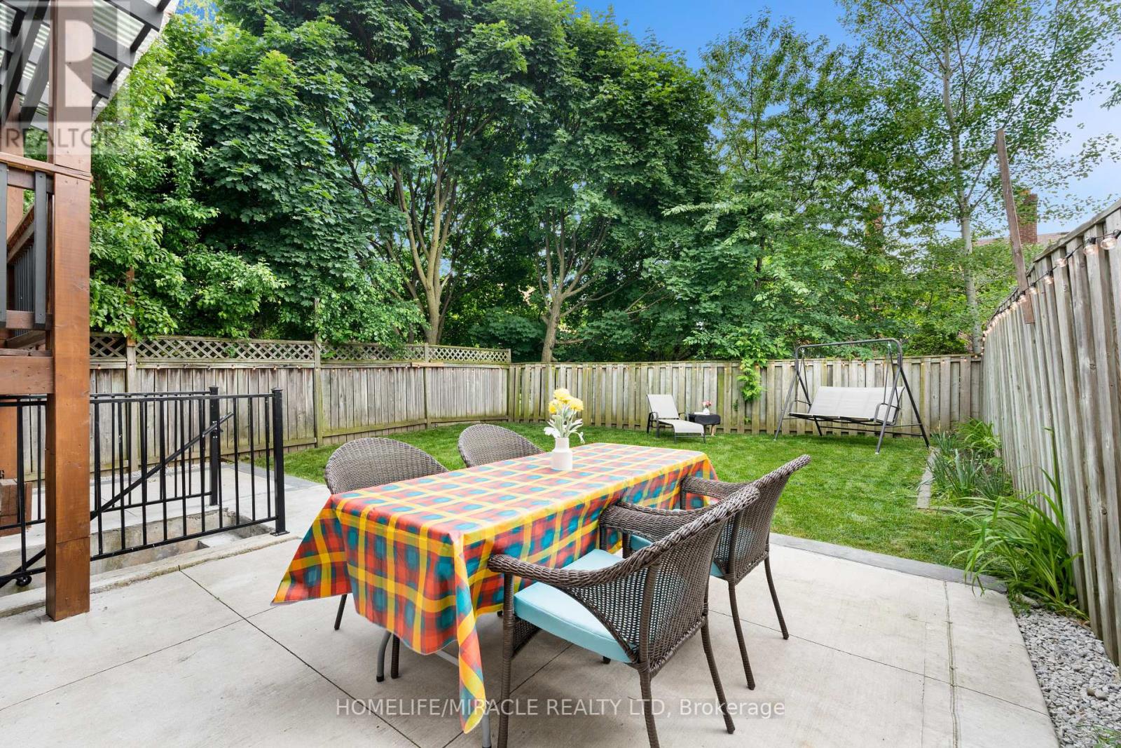 Photo 41 of 4216 Sunflower Drive, Mississauga ON