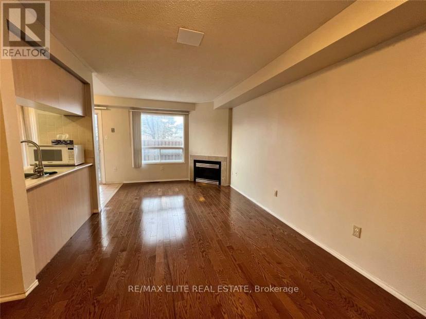 Photo 17 of 29 1240 Westview Terrace, Oakville ON