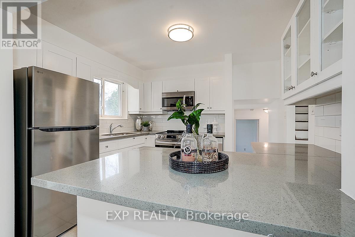 Photo 22 of 11 Tullamore Road, Brampton ON