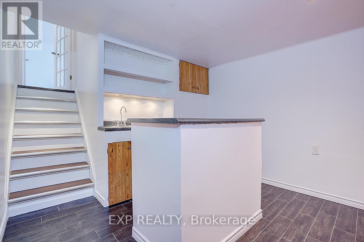 Photo 45 of 11 Tullamore Road, Brampton ON