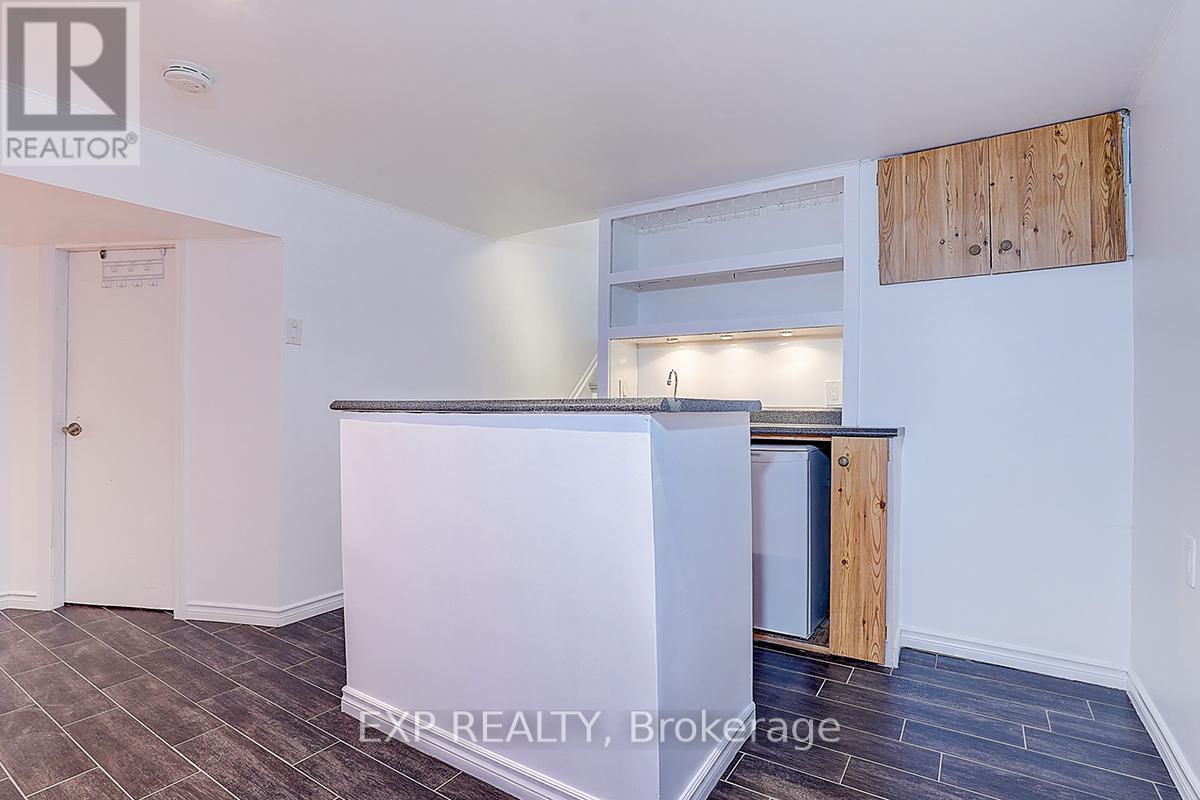 Photo 46 of 11 Tullamore Road, Brampton ON
