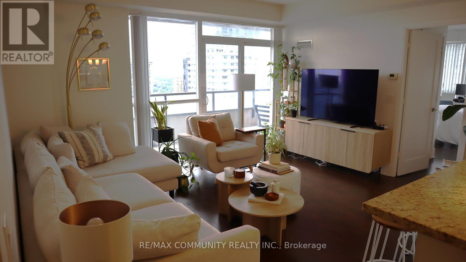 Photo 11 of 1903 25 Broadway Avenue, Toronto ON