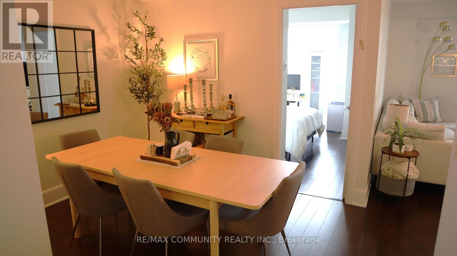 Photo 12 of 1903 25 Broadway Avenue, Toronto ON