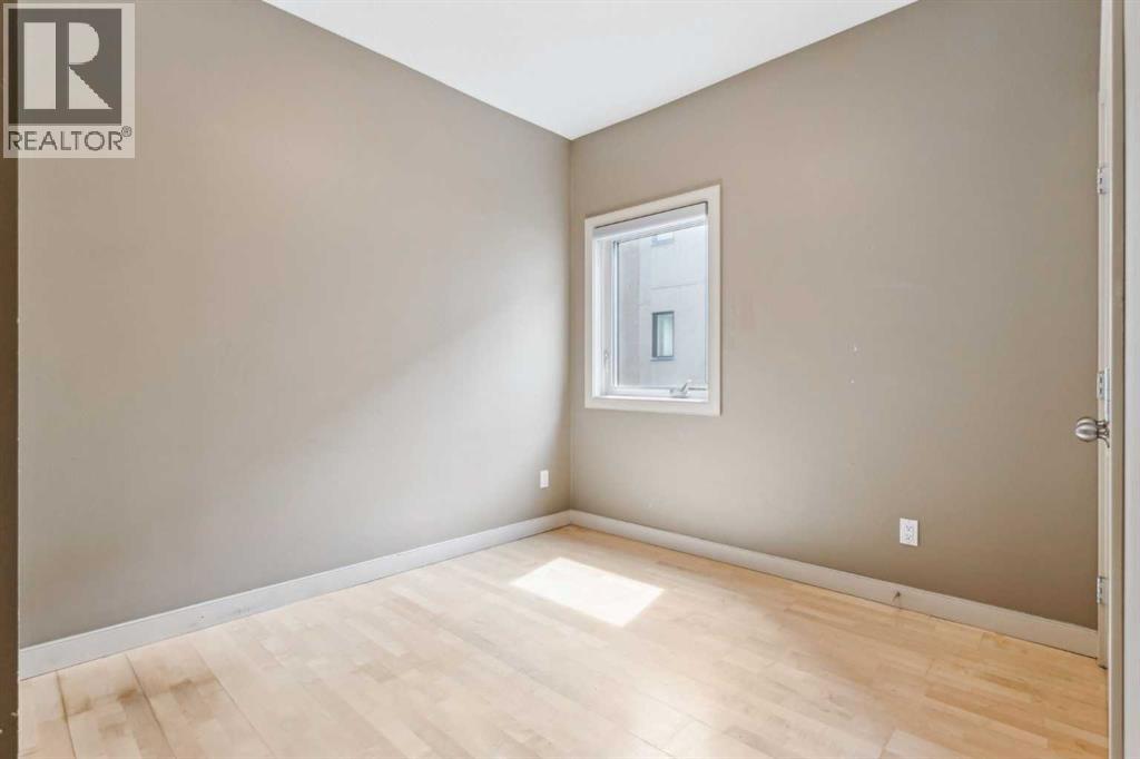 Single Family House Multi-level for Sale in    Street SW Lower Mount Royal Calgary 