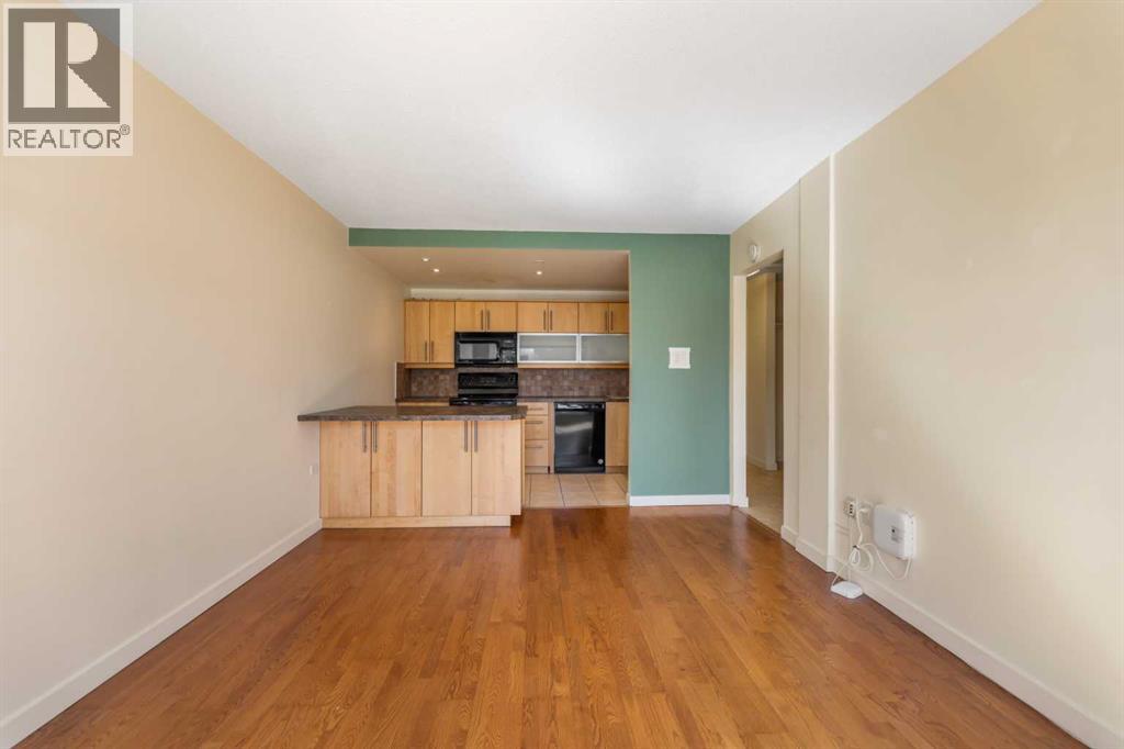 10, 1717 Westmount Road NW