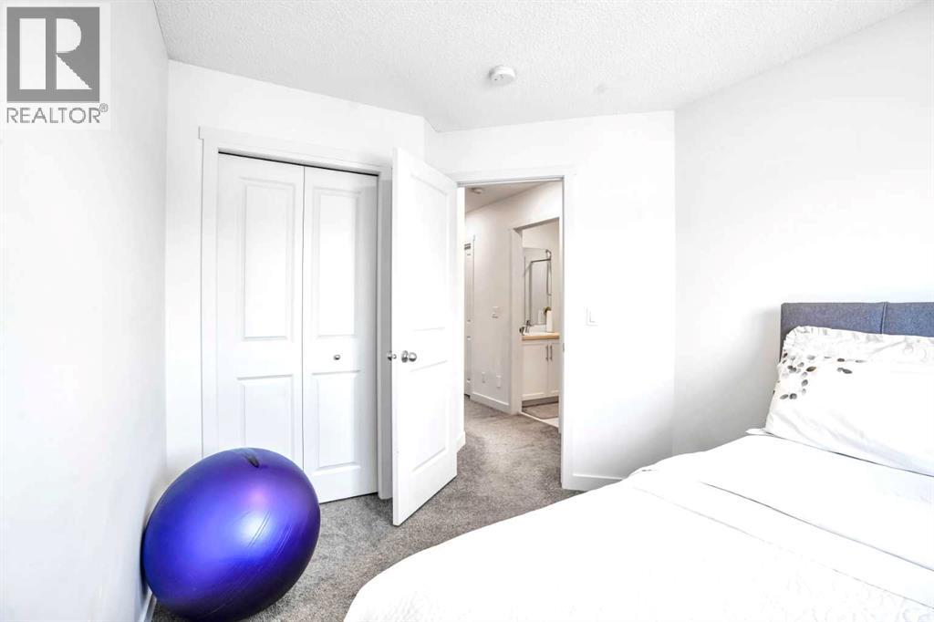 Single Family House for Sale in  Belmont Avenue SW Belmont Calgary 