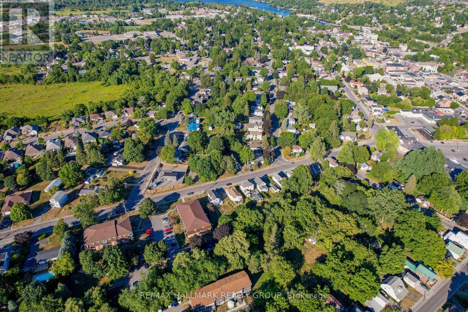Photo 33 of 21 Downes Avenue, Prince Edward County ON