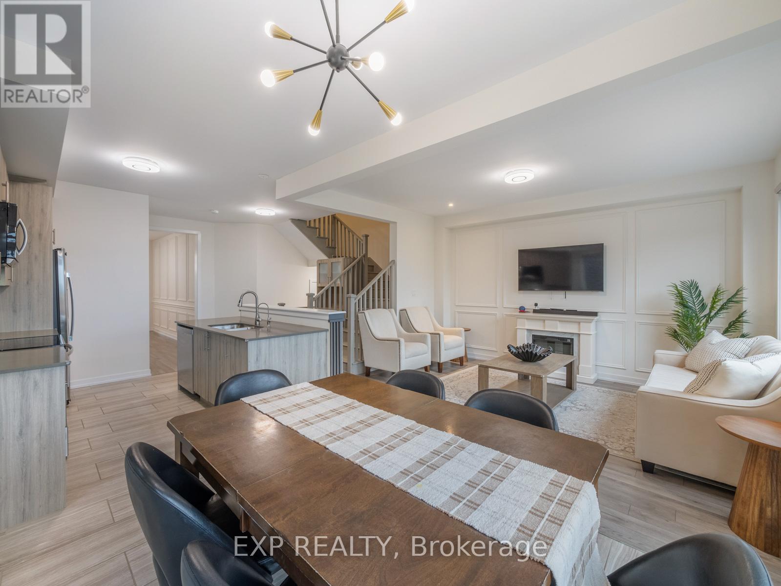 Photo 13 of 1476 Rose Way, Milton ON