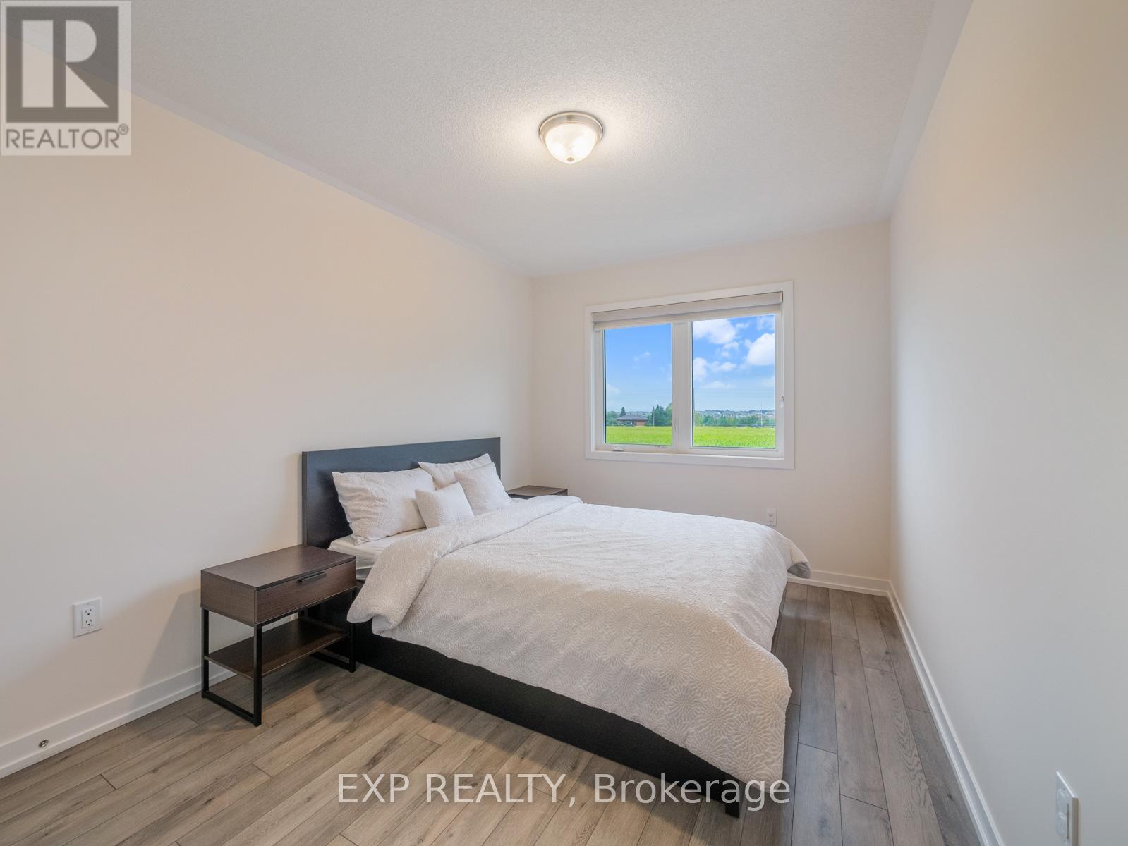 Photo 20 of 1476 Rose Way, Milton ON
